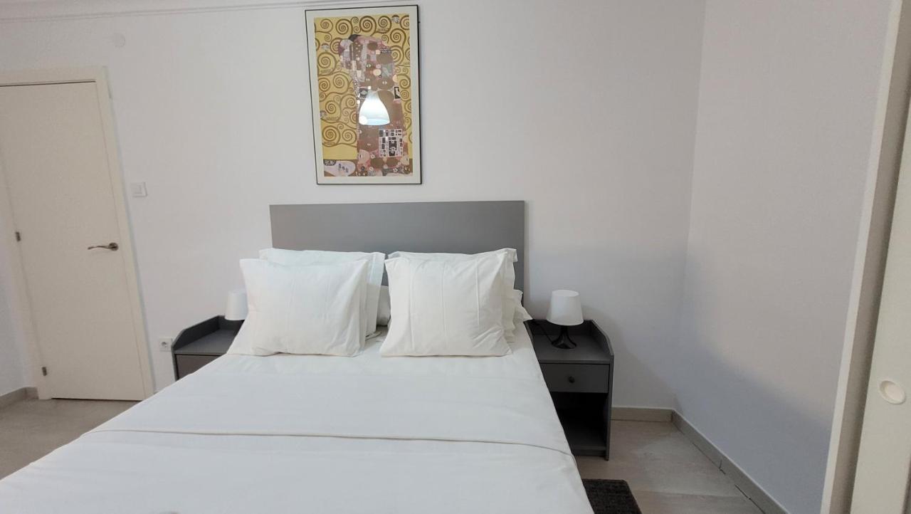 Apartaments B O D Collblanc لوسبيتاليت دي يوبريغات المظهر الخارجي الصورة