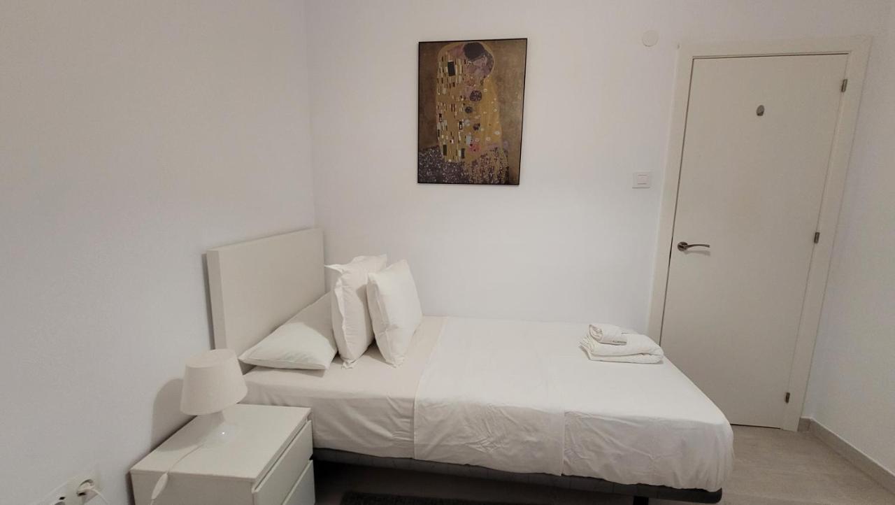 Apartaments B O D Collblanc لوسبيتاليت دي يوبريغات المظهر الخارجي الصورة